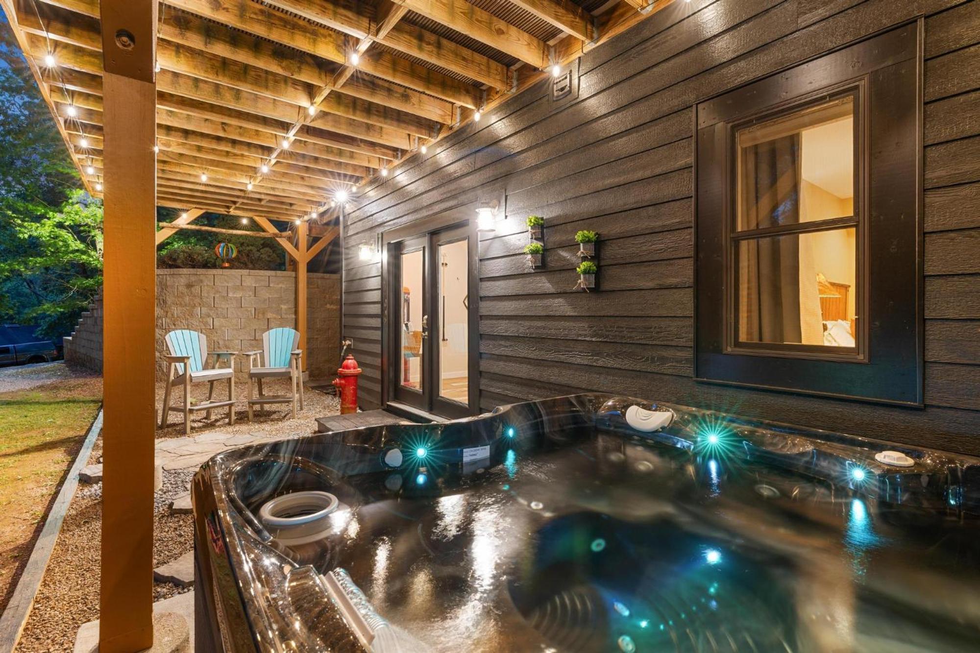 Lux Mtn Cabin Hot Tub, Fire Pit, Game Room 3Bd Franklin Luaran gambar