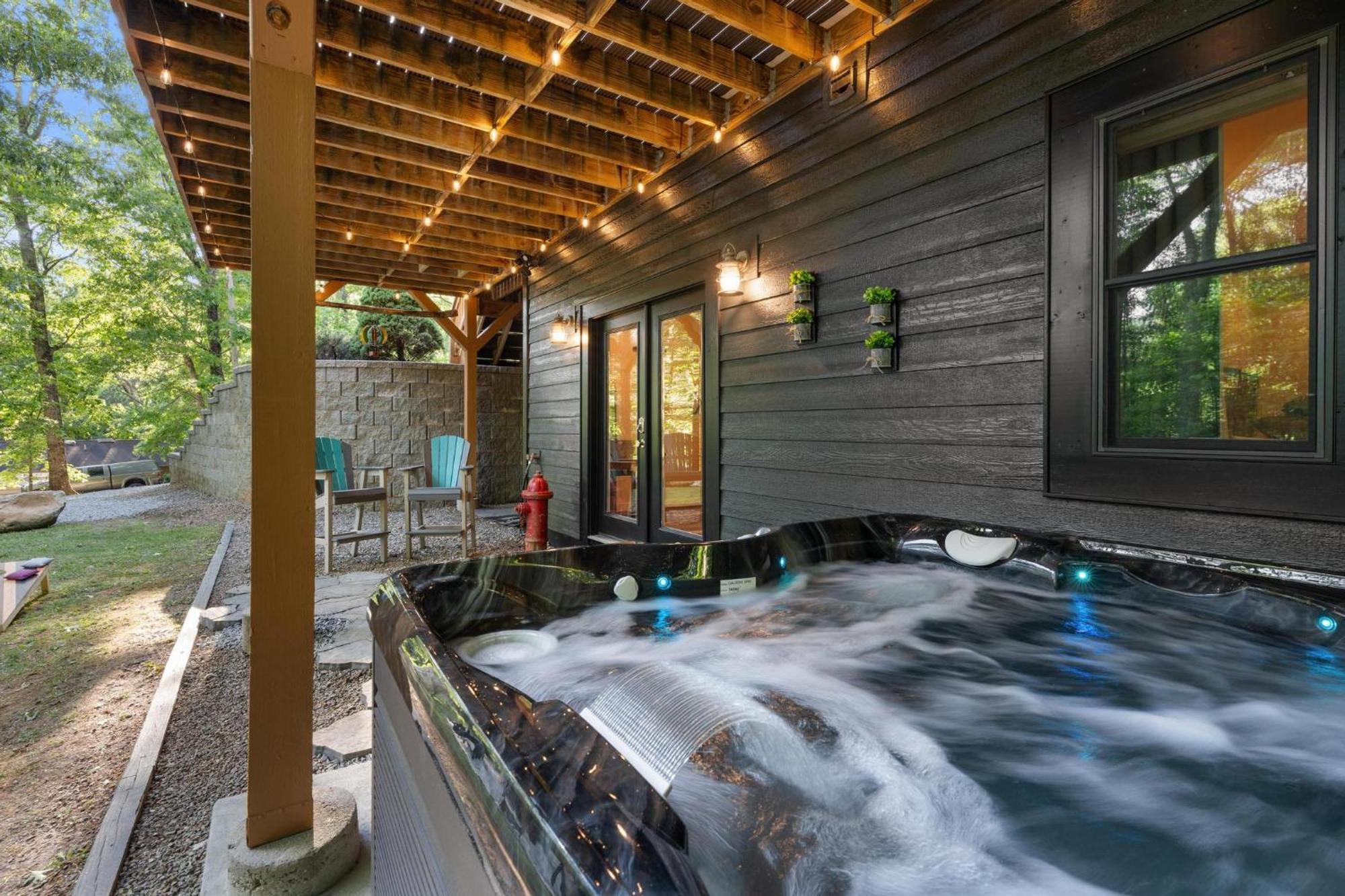 Lux Mtn Cabin Hot Tub, Fire Pit, Game Room 3Bd Franklin Luaran gambar